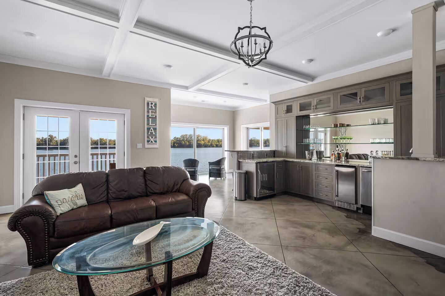 TV connectée, cheminée