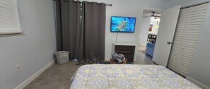 2 bedrooms, iron/ironing board, free WiFi, bed sheets