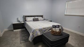 2 chambres, fer et planche Ă  repasser, Wi-Fi gratuit, draps fournis