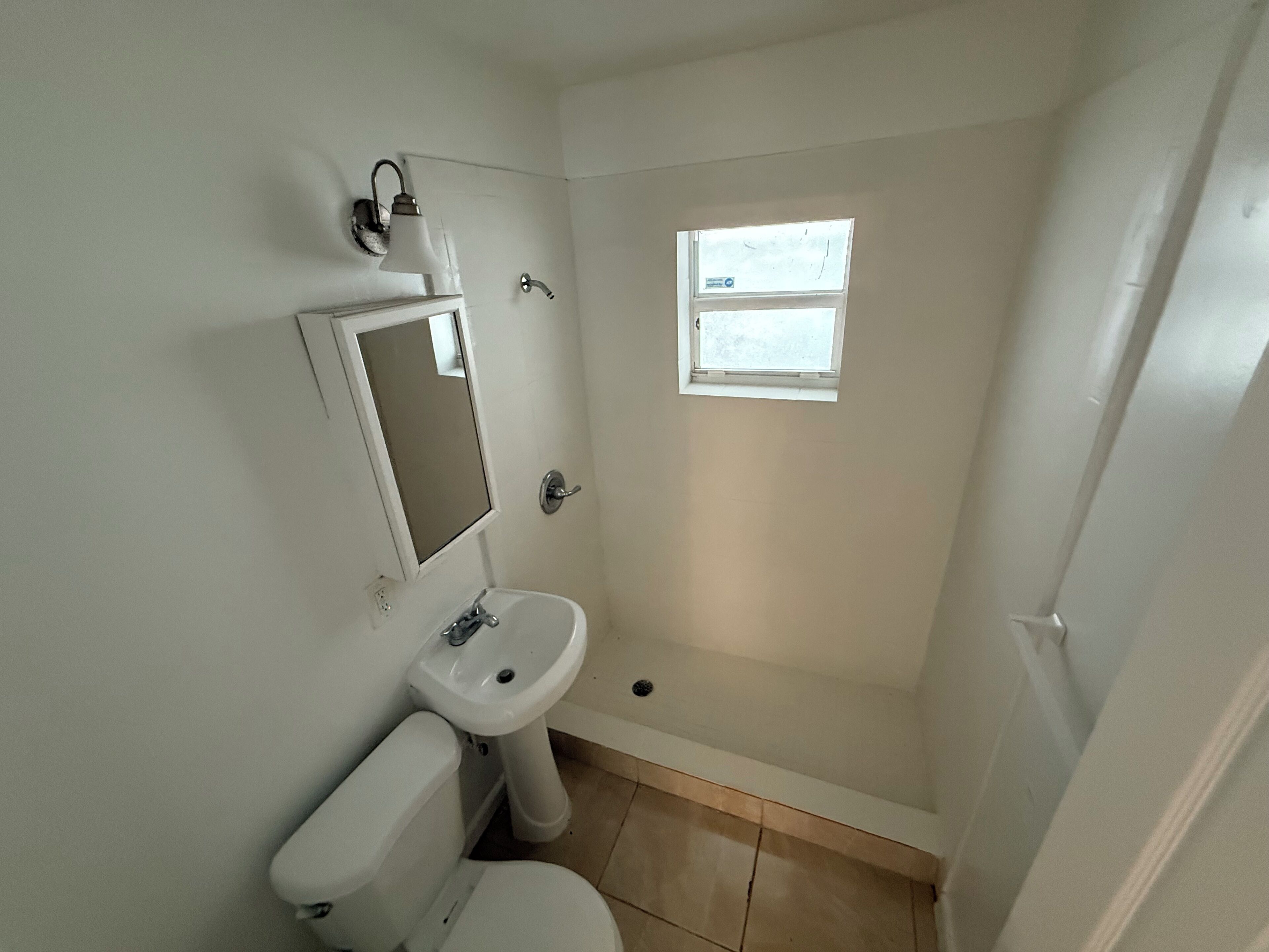 Shower, jetted tub, hair dryer, bidet