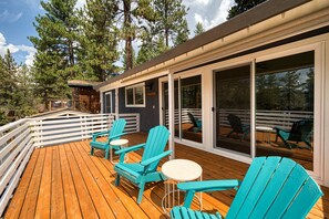 Terrace/patio - Bluejay Hideaway by Tahoe Getaways - Kings Beach 3BR, Pet Friendly w/ Yard, Hot Tub + Walk to Beach! (Kings Beach)