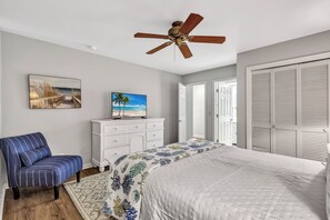 4 bedrooms, iron/ironing board, free WiFi, bed sheets