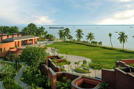 Exterior. Taj Ganga Kutir Resort & Spa, Raichak
