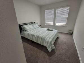 3 habitaciones, wifi gratis y ropa de cama 