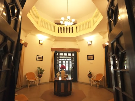 Free WiFi. Amã Stays & Trails Anand Bhawan Palace, Kannauj