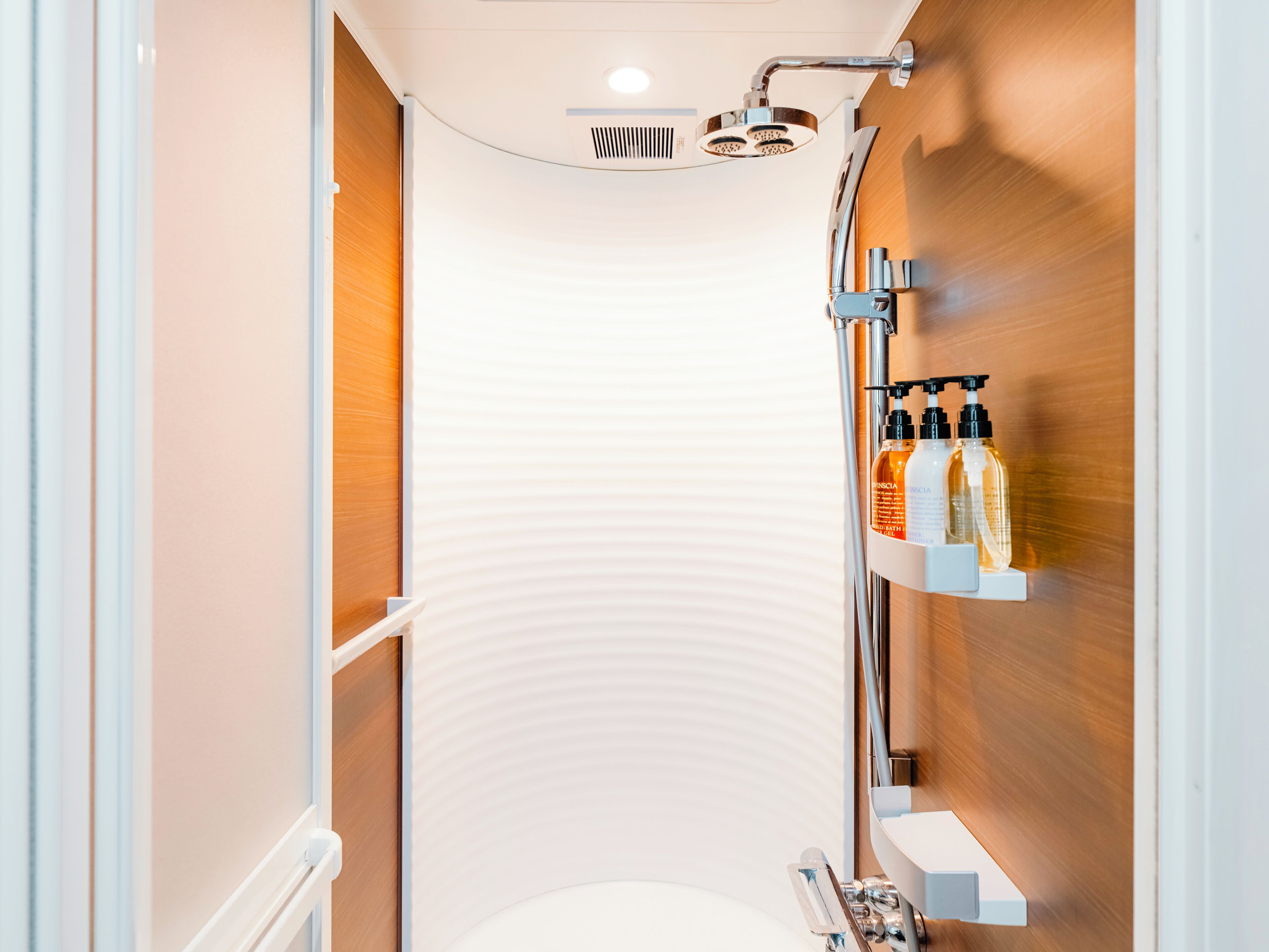 สตูดิโอ, ปลอดบุหรี่ (Large Apartment, Max 6 guests) | ห้องน้ำ | ไดร์เป่าผม, ผ้าเช็ดตัว, สบู่, ยาสระผม