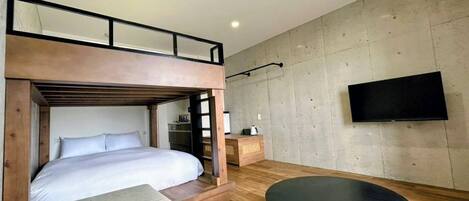 Familienstudio, Nichtraucher, Kochnische (Family Studio Apartment, Max 3 guests) | Kostenloses WLAN, Bettwäsche