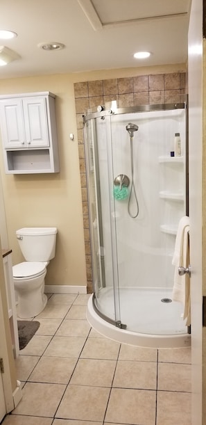 Hair dryer, towels