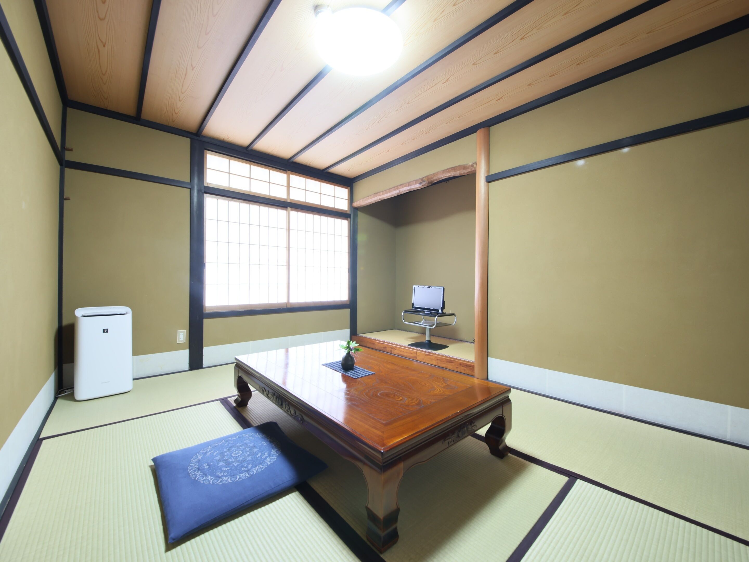 Tremannsrom – standard, ikke-røyk | Dundyner, skrivebord og sengetøy