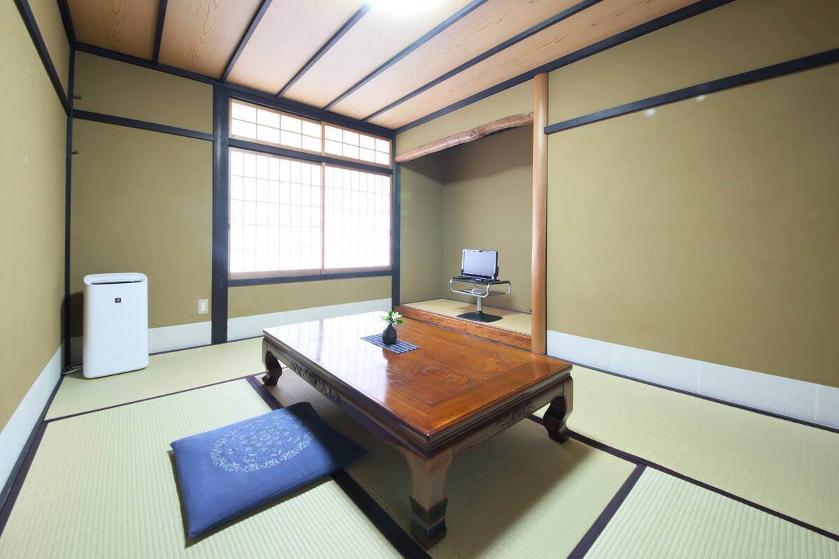 Tremannsrom – standard, ikke-røyk | Dundyner, skrivebord og sengetøy