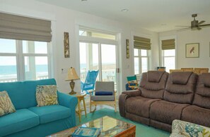 リビング エリア