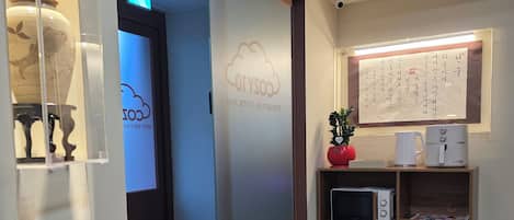 المنشأة من الخارج