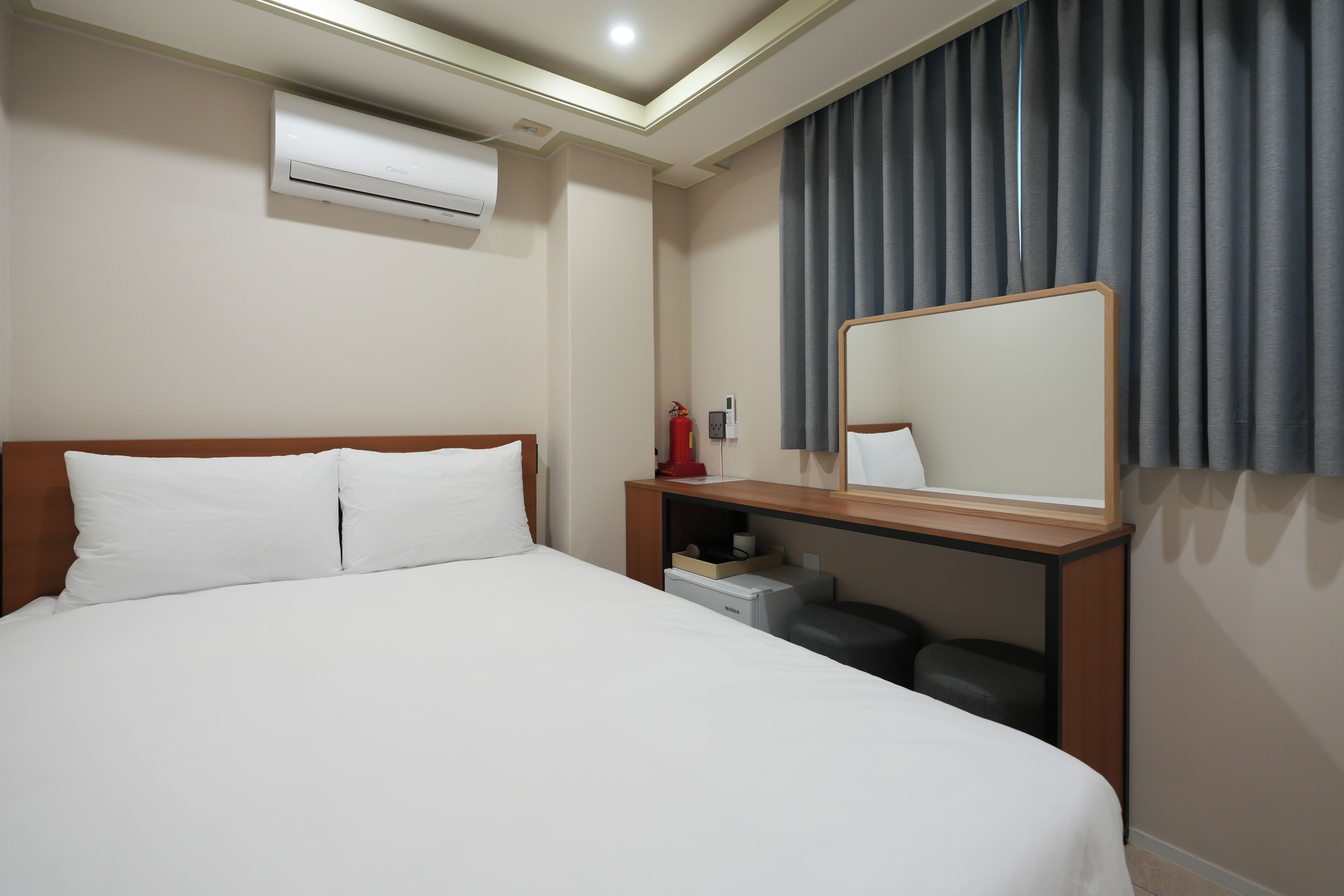 Ropa de cama de alta calidad, sistema de insonorización y wifi gratis 