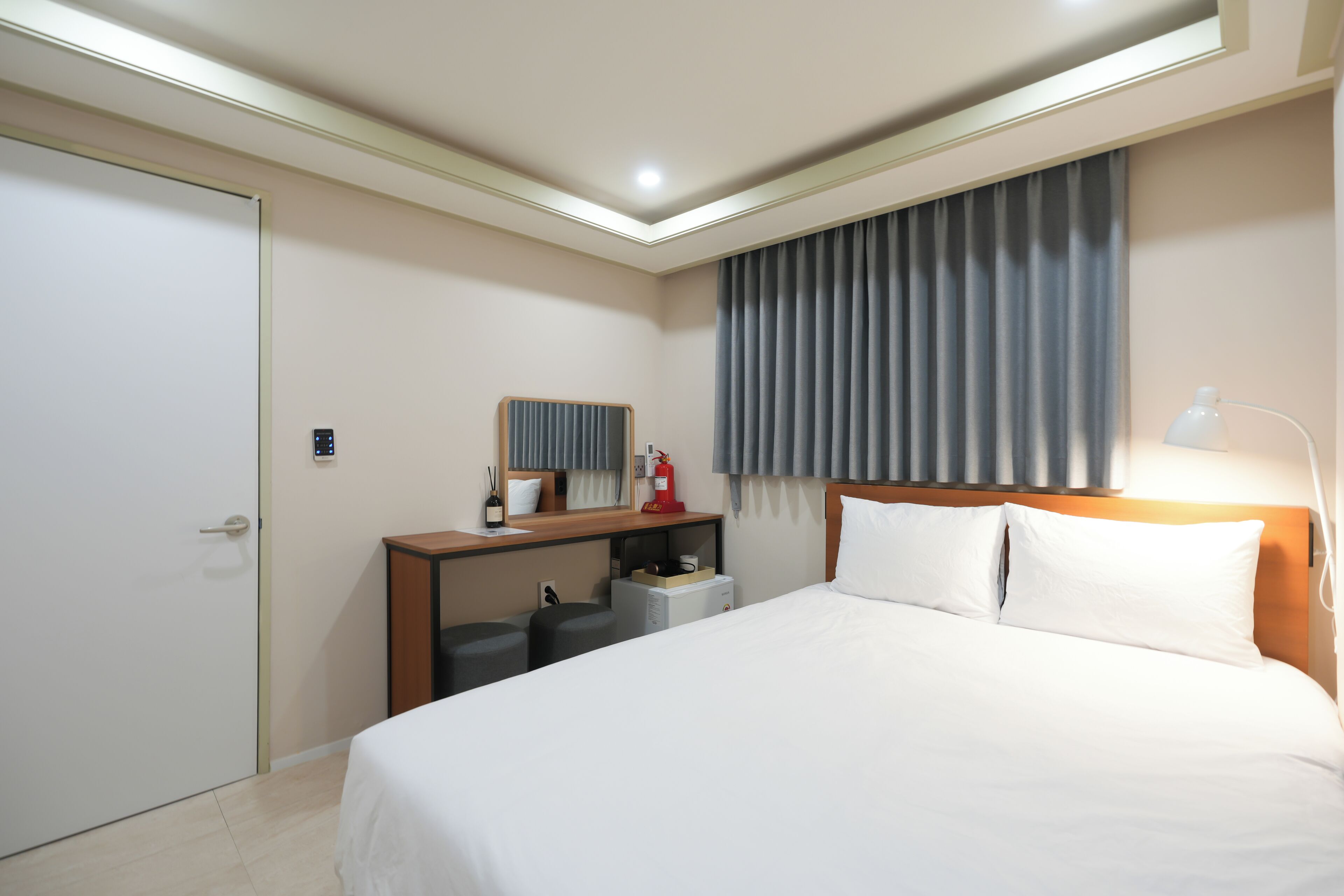 ห้องสแตนดาร์ด | เครื่องนอนระดับพรีเมียม, ห้องเก็บเสียง, Wi-Fi ฟรี, ผ้าปูที่นอน
