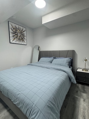1 habitación, escritorio, wifi gratis y ropa de cama 