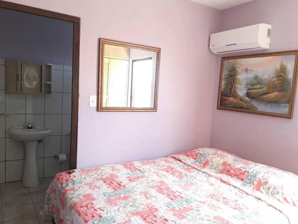 1 bedroom, WiFi, bed sheets