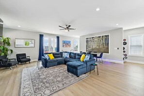 Smart TV, fireplace, printers