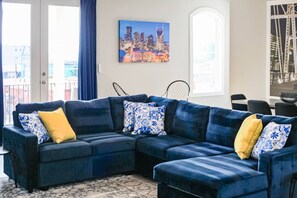 智能电视、壁炉