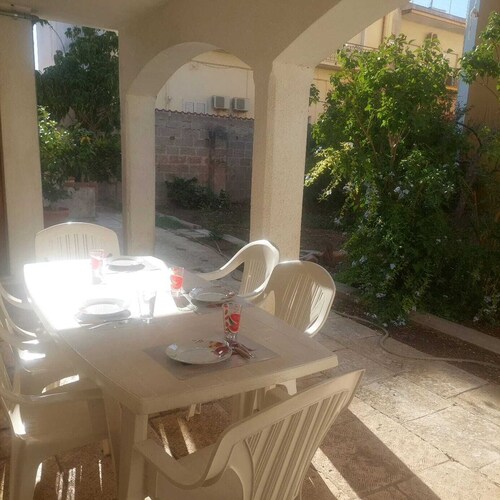 Villa Fiorenza, apartment in villa with garden view.