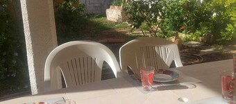 Villa Fiorenza, apartment in villa with garden view.