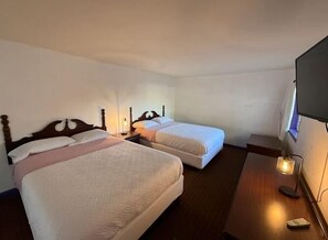 Economy Double Room | Laptop workspace, free WiFi