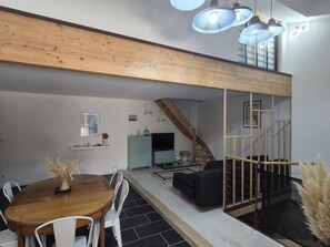 Dining - Old-world charm, modern & industrial style (ROCHEFORT)