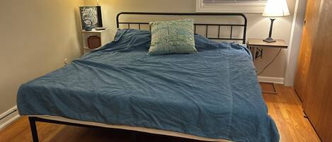 3 bedrooms, WiFi, bed sheets
