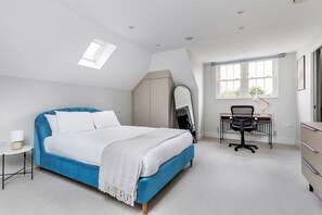 2 bedrooms, iron/ironing board, WiFi, bed sheets - Blueground | Lambeth, balcony, nr Thames (London)