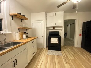 Microwave, oven, stovetop, dishwasher