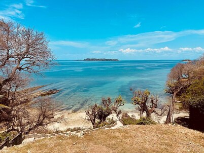 Oceanfront Home on Exclusive Contadora Island