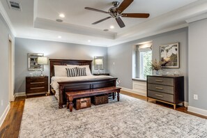 4 Schlafzimmer, Bügeleisen/Bügelbrett, WLAN, Bettwäsche