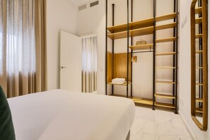 2 habitaciones, tabla de planchar con plancha, internet y ropa de cama 