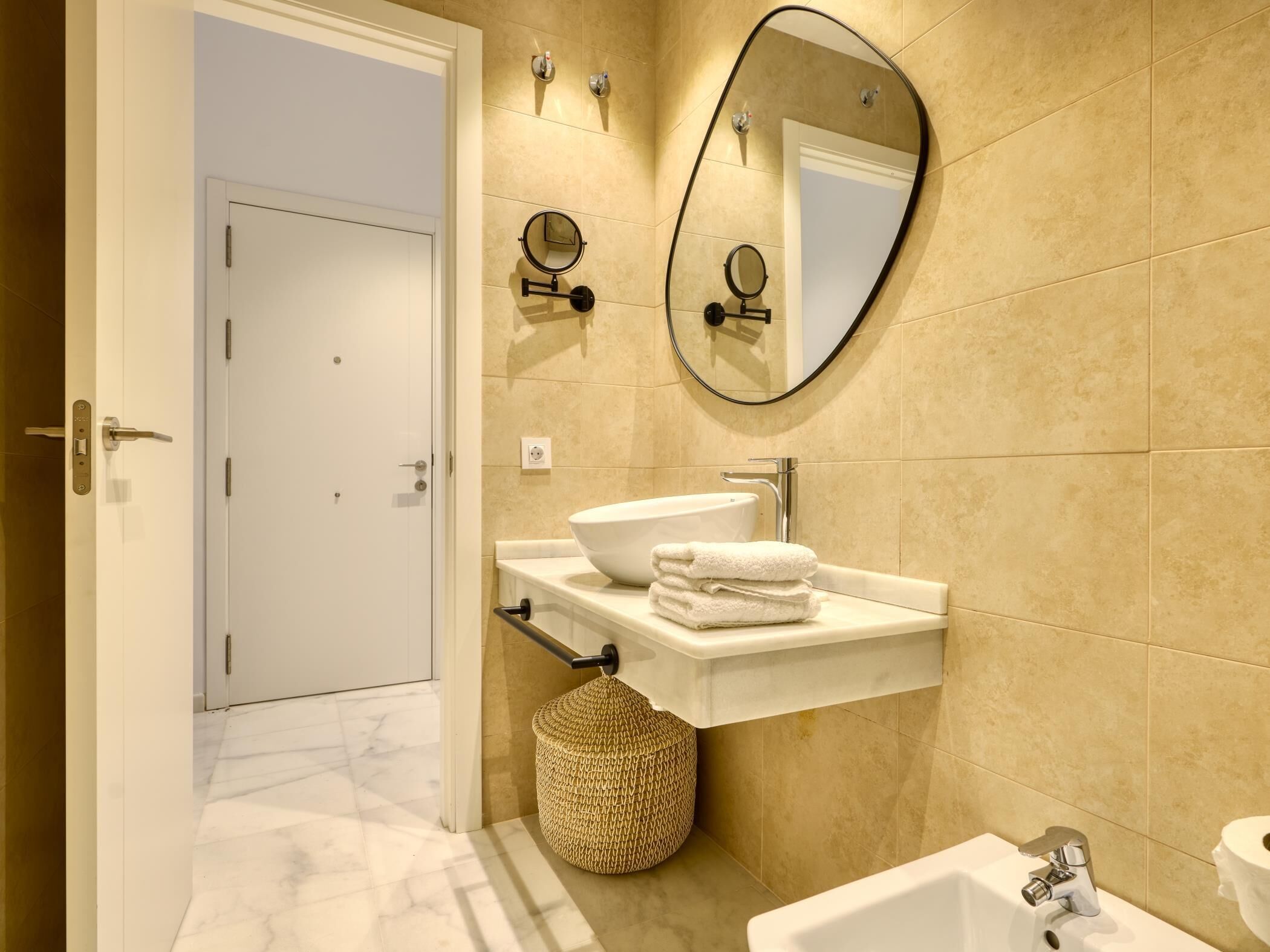 Haartrockner, Handtücher