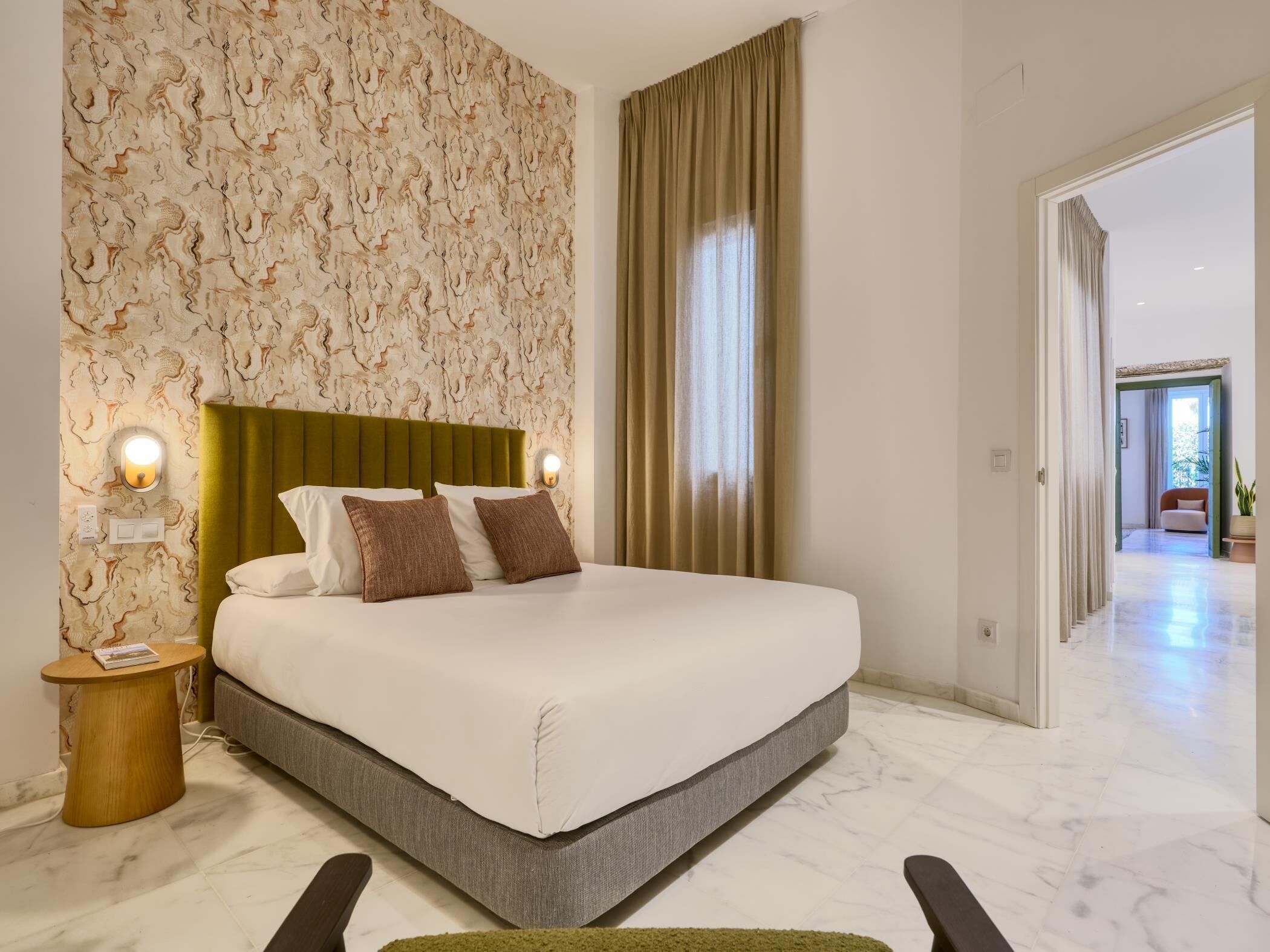 1 slaapkamer, een strijkplank/strijkijzer, internet