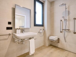 تجهيزات دش، مجففات شعر، مناشف