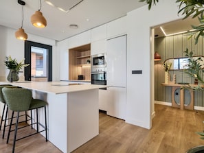 Fridge, microwave, oven, dishwasher