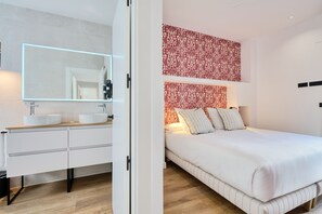 2 chambres, fer et planche à repasser, lit parapluie, Wi-Fi gratuit