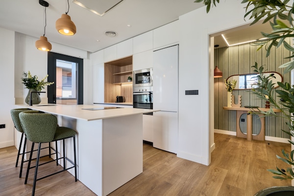 Refrigerador, microondas, horno y lavavajillas