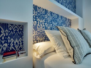 2 bedrooms, iron/ironing board, Internet, bed sheets