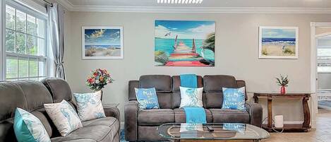 Televisión, oficina