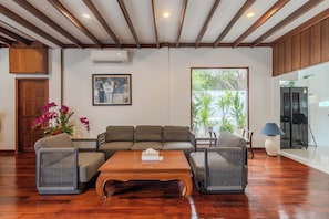 Villa, Patio | Living area