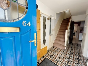 Shared Dormitory, 1 Bedroom, Smoking, City View | Property entrance