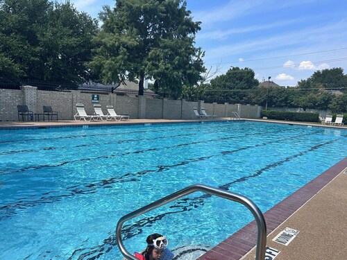 Spacious 5BR 4BTH House /w Game Room or 6th BR in Welcoming Frisco Close To All