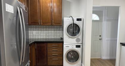 Downtown/University of Guelph Residence Personal Room 1