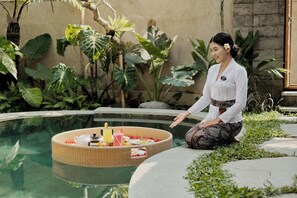 Free daily full breakfast