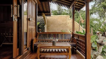 Villa Romantique, piscine privée | Bureau, espace de travail pour ordinateur portable, Wi-Fi gratuit