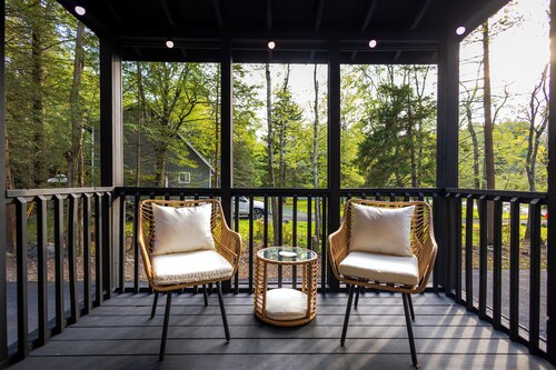 Bear Trails Retreat•Games•Fire Pit•Near Kalahari•Pocono