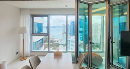 4-bedroom building in fabulous Busan with AC, additional facilities.