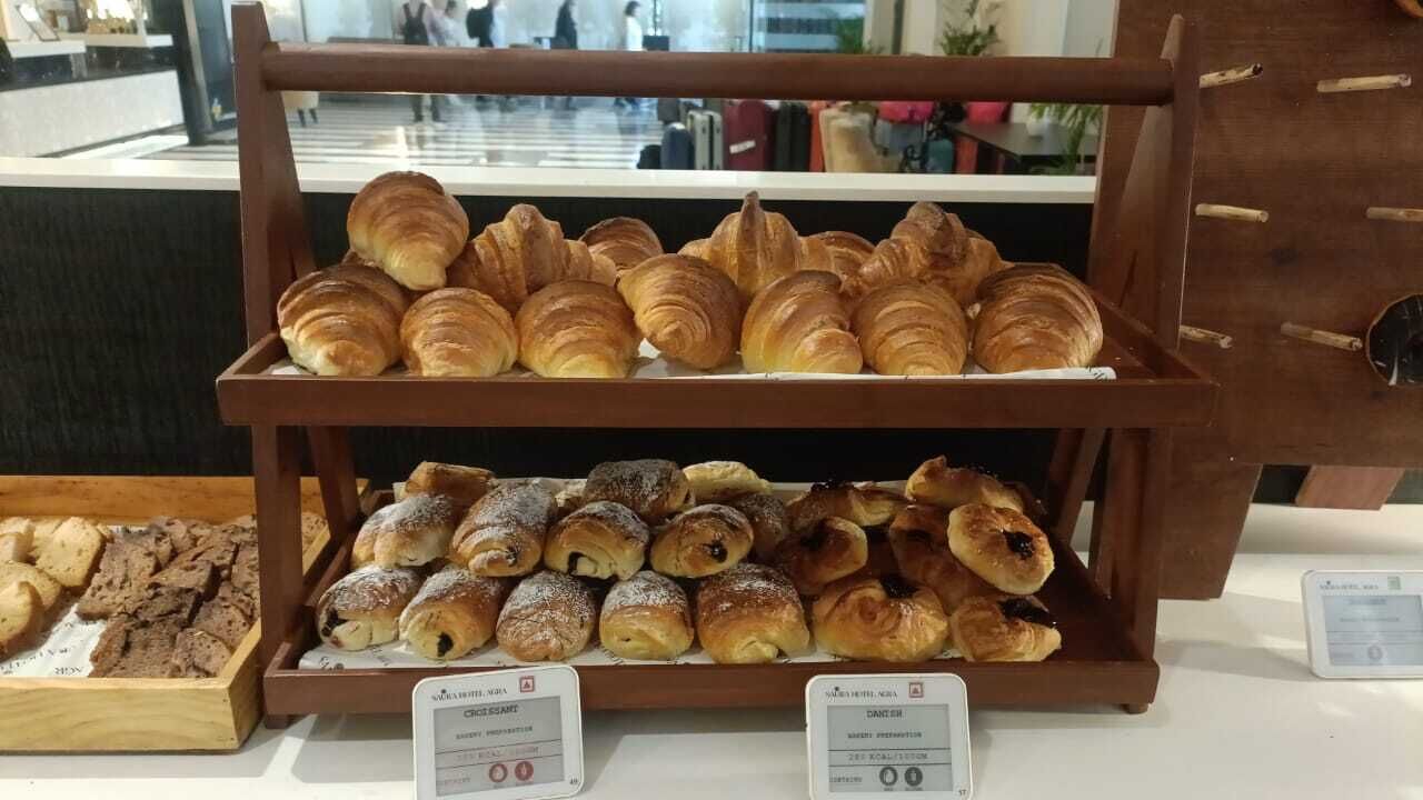 뷔페 아침 식사