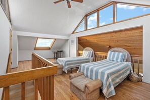 6 bedrooms, iron/ironing board, free WiFi, bed sheets